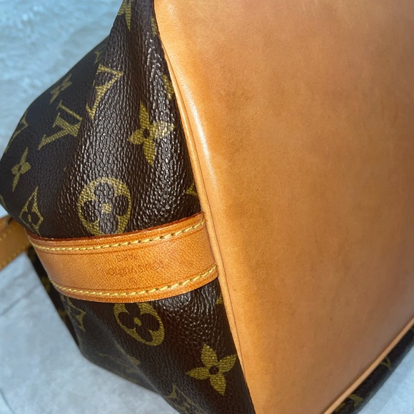 ♥️ SOLD♥️ Authentic LV Petit Noe - Picture 8 of 11